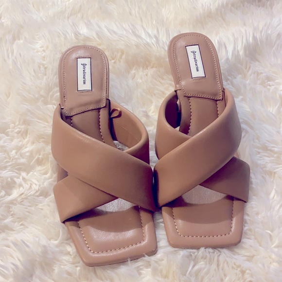 ASOS puffy heels from Stradivarius - Picture 3 of 4